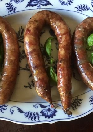 A picture of California Farm Smoked Wine Sausage.