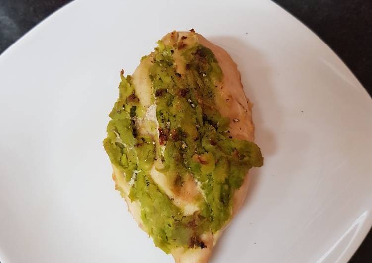 My Guacamole stuffed Chicken Breast 😘