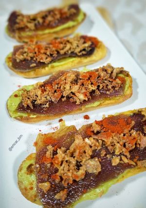 Una foto de Montadito brioche de mojama con guacamole