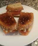 Canapés de salmón ahumado y espárragos con queso