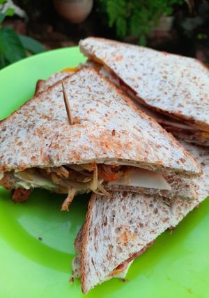 Foto resep Roti Bakar isi Ayam Bombay