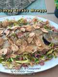 Siakap Goreng Bawang Putih Kerabu Mangga Muda Thai