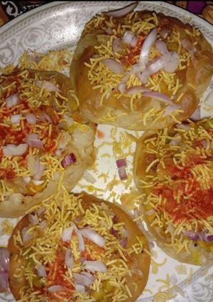 A picture of Kachori.