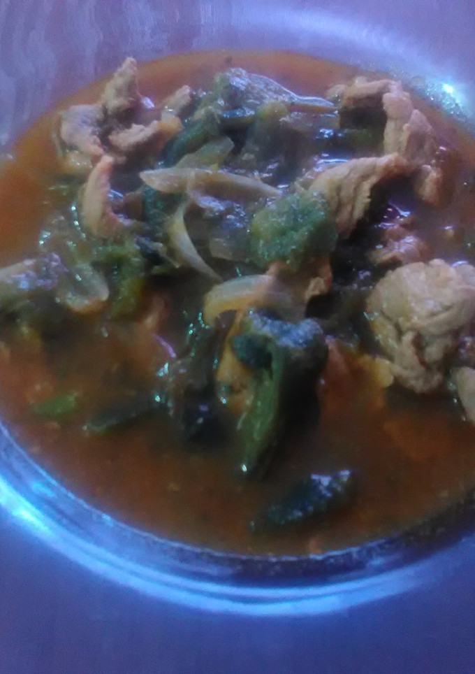 Una foto de Bisteces con rajas 🍲