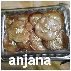A picture of Aligarh ki famous sweet malaipuri....