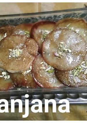 A picture of Aligarh ki famous sweet malaipuri....