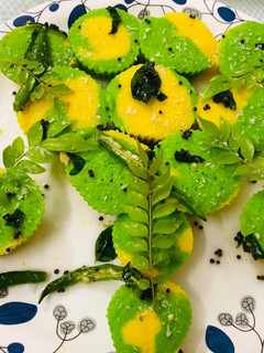 ढोकला कप(Dhokla cup recipe in Hindi) रेसिपी मुख्य फोटो