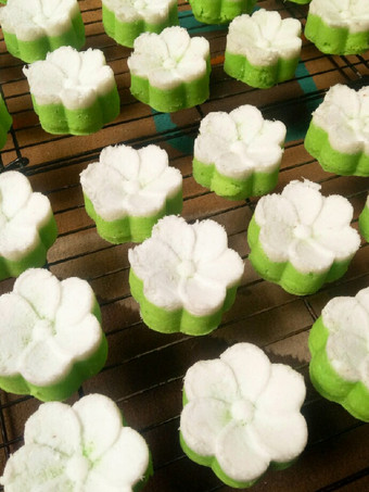 Cara Memasak Putu ayu lembut manis,gurih Irit Anti Gagal
