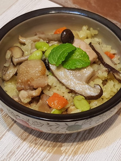 日式雞肉蛤蜊什錦炊飯 的食譜成品照片