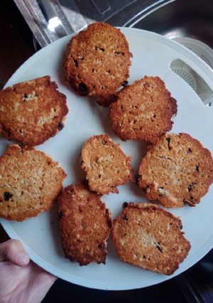Una foto de Galletas de avena, banana y pasas de uva 😍😘