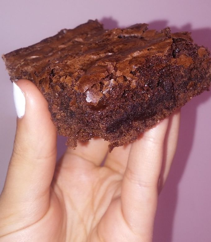 Una foto de Brownies con cacao en polvo!