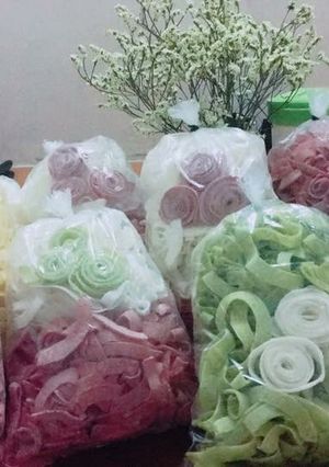 Hình của món Mứt dừa các vị.