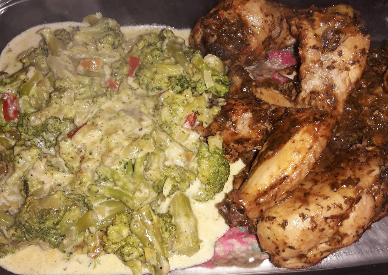 Pollo al limón y Brócoli a la crema y queso