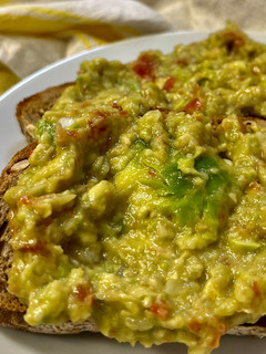 Una foto de Guacamole muy fácil