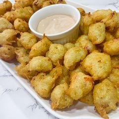 A picture of Ojojo (wateryam fritters).