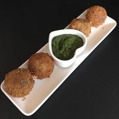 A picture of Cheese balls.