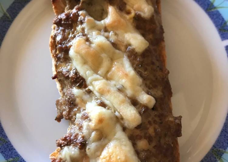 Princesas (rebanadas de pan con carne picada)receta búlgara