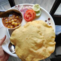 A picture of Chole bhature.