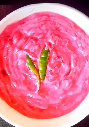 A picture of Beetroot curd raita.