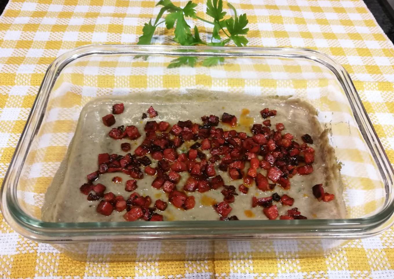 Puré de lentejas fácil con tacos de chorizo