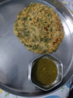 मेथी का पराठा(methi paratha recipe in hindi) रेसिपी मुख्य फोटो
