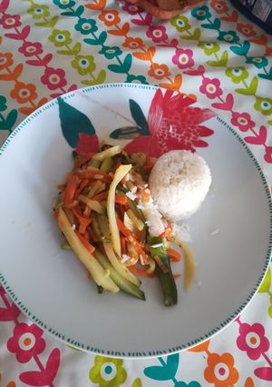 Una foto de Saltadito Tricolor