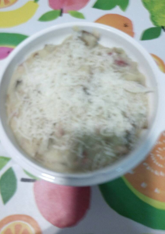 Una foto de Puré de patatas con verduras y lacón
