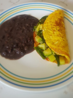Una foto de Omelette de calabacitas y rajas