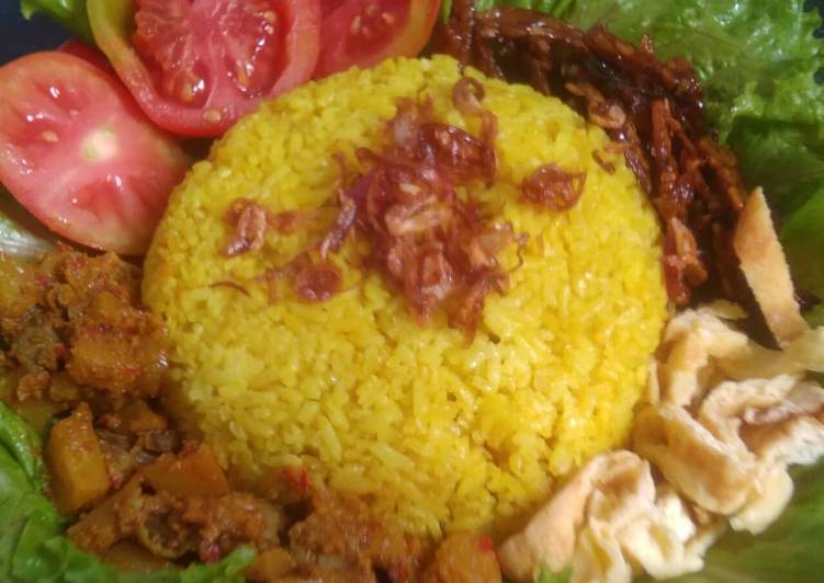 Nasi Kuning Magicom