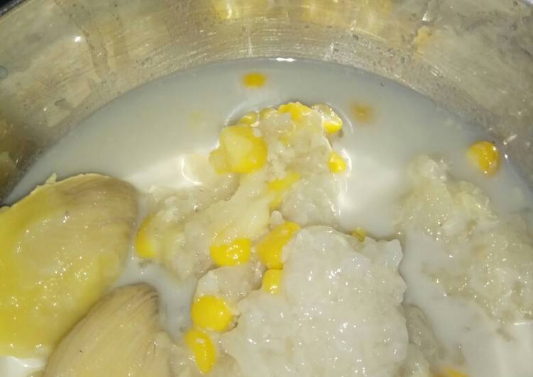 Cara Mempersiapkan Ketan jagung kuah durian yang Gurih Cara Mempersiapkan Ketan jagung kuah durian yang Gurih