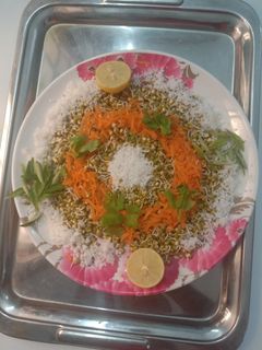 முளைக்கட்டிய பாசிப்பயறு சாலட் செய்முறை முக்கிய புகைப்படம்