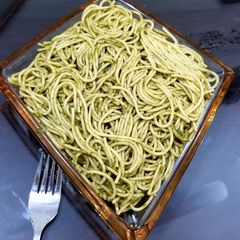 A picture of Sphagettie salad.