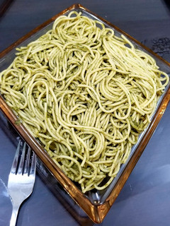 A picture of Sphagettie salad.