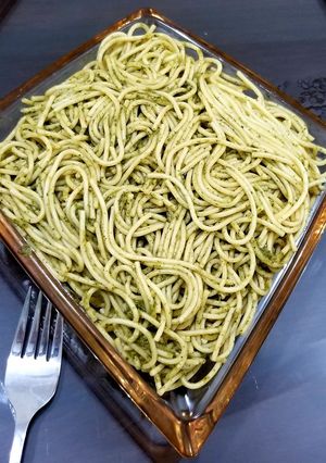 A picture of Sphagettie salad.