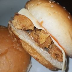A picture of Zinger burger.