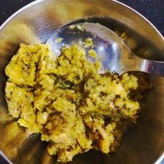 A picture of Mango chutney.