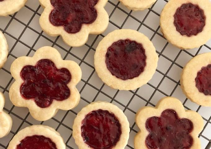 Recipe of Quick Jam-Filled Cookies