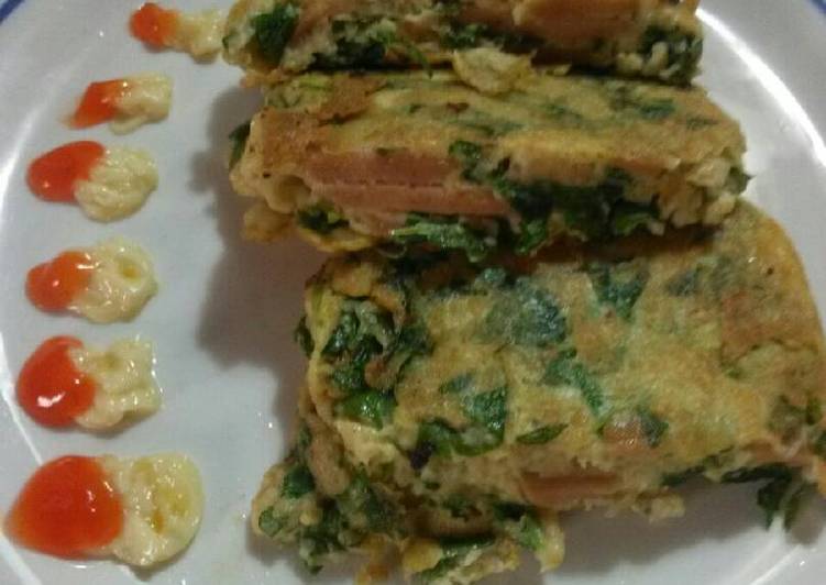 Oatmelette with spinach and saussage yummy (healthy breakfast)