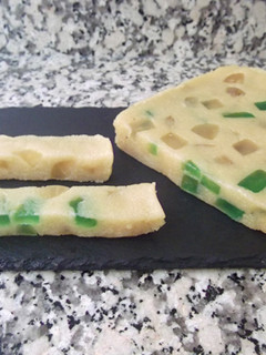 Una foto de Turrón de fruta