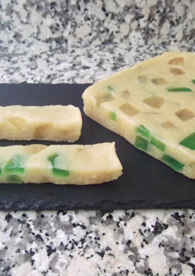Una foto de Turrón de fruta