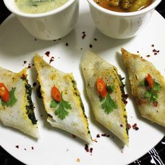 A picture of Stuffed Spinach Dosa.