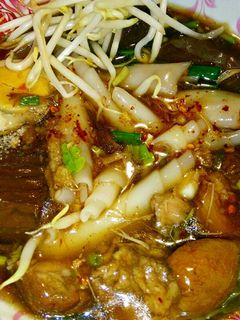 รูปของ ก๋วยจั๊บน้ำข้นขาหมู