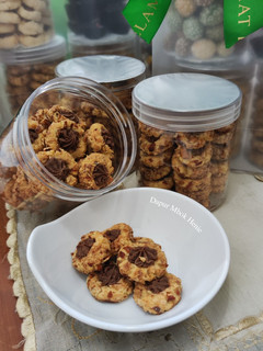 Foto resep Peanut Choco Thumbprint Cookies (Tintin Rayner)