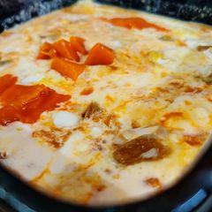 A picture of Mango Malai Cream cake (Modernist kunafeh).