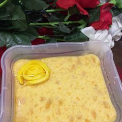 A picture of Mango yoghurt.