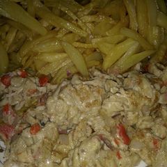 A picture of Chips and scramble eggs.