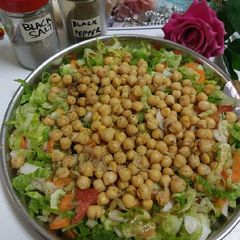 A picture of Chana Imli salad 🥗 😋.