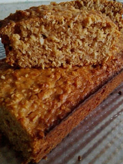 Una foto de Budín de Avena, Ricota y Dulce de leche 😋