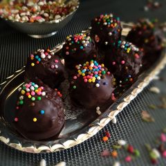 Homemade Chocolate Paan ball Mukhwas A picture of Homemade Chocolate Paan ball Mukhwas.
