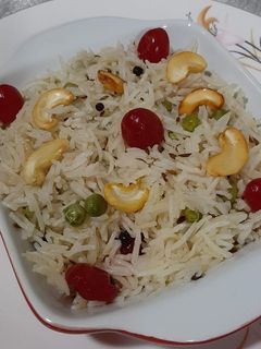 चेरीज पुलाव (cherries pulao recipe in marathi) रेसिपी चे मुख्य फोटो